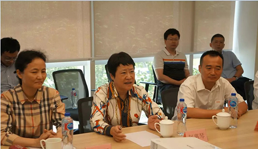 上海市青浦区区委书记赵惠琴带队莅临银娱优越会717调研